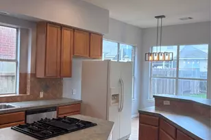 1704 Lynnville Trail, Austin, TX 78727 - Photo 11