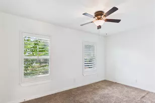 6211 Manor Rd, Austin, TX 78723 - Photo 17
