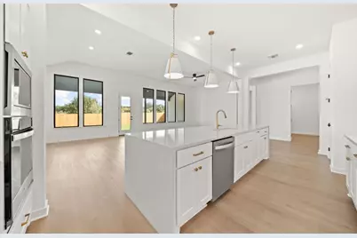 378 Muddy Creek Way, Kyle, TX 78640 - Photo 5