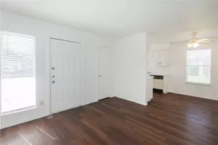 6000 Tracy Lynn Ln, Austin, TX 78721 - Photo 3