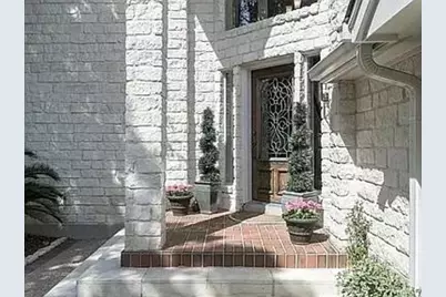 5607 Courtyard Drive, Austin, TX 78731 - Photo 17