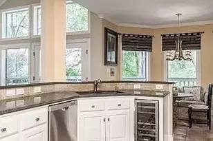 5607 Courtyard Dr, Austin, TX 78731 - Photo 35