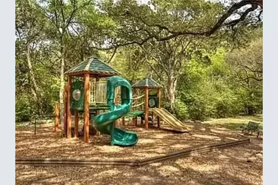 5607 Courtyard Drive, Austin, TX 78731 - Photo 31