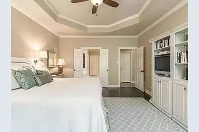 5607 Courtyard Drive, Austin, TX 78731 - Photo 7