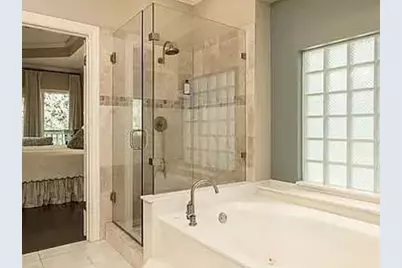 5607 Courtyard Drive, Austin, TX 78731 - Photo 11