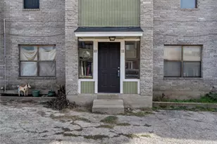 1221 W Hopkins St, San Marcos, TX 78666 - Photo 17