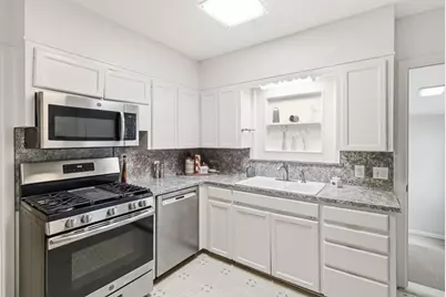 605 W 11th Street, Elgin, TX 78621 - Photo 11