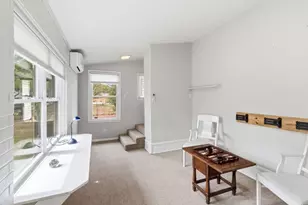 605 W 11th St, Elgin, TX 78621 - Photo 17