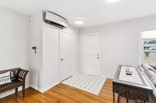 605 W 11th St, Elgin, TX 78621 - Photo 3