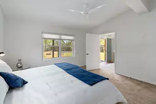 605 W 11th St, Elgin, TX 78621 - Photo 21