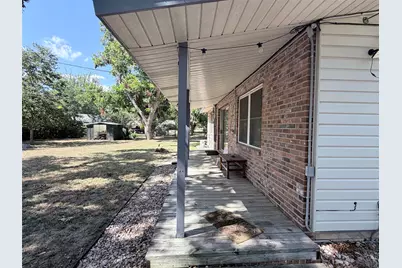 605 W 11th Street, Elgin, TX 78621 - Photo 35