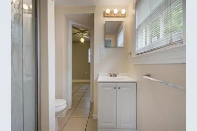 605 Elmwood Place #B, Austin, TX 78705 - Photo 7