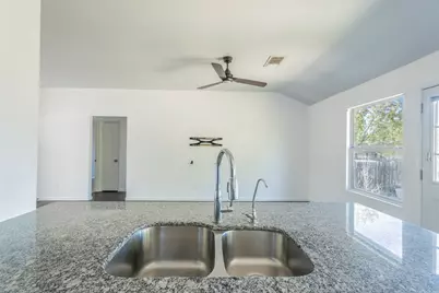 7204 Wardman Drive, Del Valle, TX 78617 - Photo 9