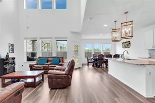 122 Shagbark Trl, Bastrop, TX 78602 - Photo 5