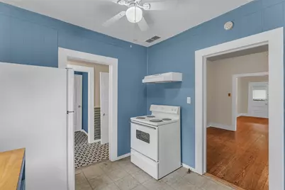 1002 Washburn Street, Taylor, TX 76574 - Photo 11