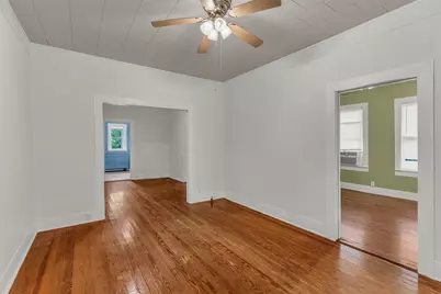 1002 Washburn Street, Taylor, TX 76574 - Photo 5
