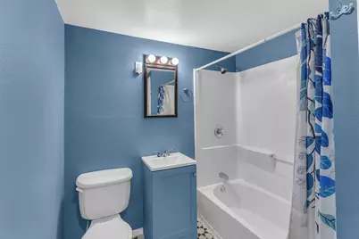 1002 Washburn Street, Taylor, TX 76574 - Photo 13
