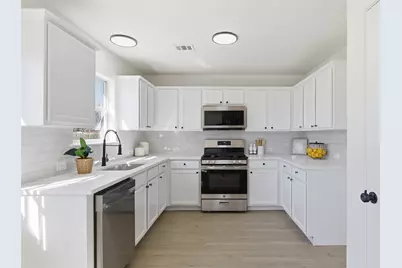 12213 Prairie Glen Court, Del Valle, TX 78617 - Photo 5