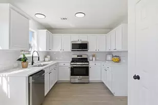 12213 Prairie Glen Ct, Del Valle, TX 78617 - Photo 5