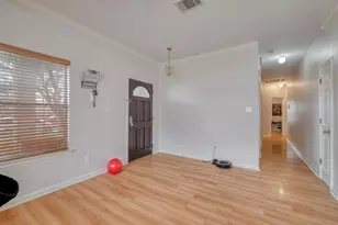 402 Split Oak Dr, Pflugerville, TX 78660 - Photo 7