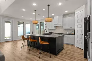9300 Flatbush Dr, Austin, TX 78744 - Photo 5