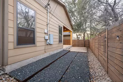 904 Freewater Lane, Austin, TX 78704 - Photo 27