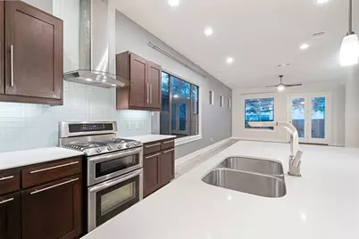 904 Freewater Lane, Austin, TX 78704 - Photo 9