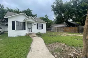 506 W 11th St, Taylor, TX 76574 - Photo 1