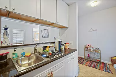 715 22 1/2 Street #101, Austin, TX 78705 - Photo 7