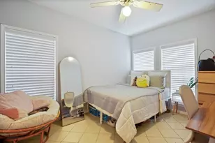 715 22 1/2 St, Austin, TX 78705 - Photo 11