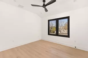 1610 Harvey, Austin, TX 78702 - Photo 29