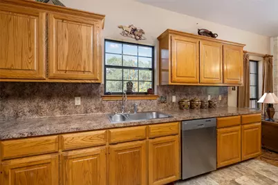 120 Craigen Road, Liberty Hill, TX 78642 - Photo 15