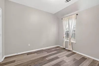 516 Carismatic Lane, Austin, TX 78748 - Photo 23