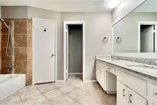 11909 Hardwood Trail, Austin, TX 78750 - Photo 5