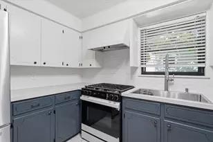 2204 Santa Rita St, Austin, TX 78702 - Photo 9