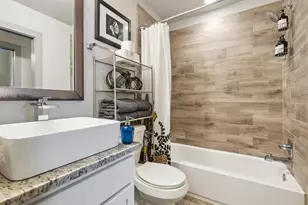 1139 1/2 Poquito St, Austin, TX 78702 - Photo 15