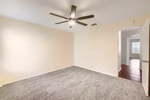 1011 Shadow Creek Blvd, Buda, TX 78610 - Photo 23