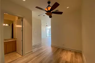 555 E 5th St, Austin, TX 78701 - Photo 7