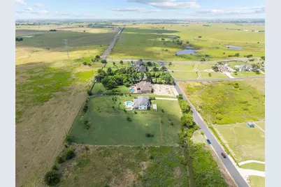 120 Apache Pass, Hutto, TX 78634 - Photo 15