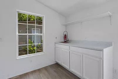 403 Blackson Avenue, Austin, TX 78752 - Photo 25