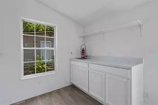 403 Blackson Ave, Austin, TX 78752 - Photo 25