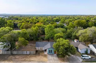 2523 E Stassney Ln, Austin, TX 78744 - Photo 27