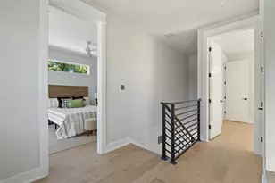 2711 Stacy Ln, Austin, TX 78704 - Photo 13