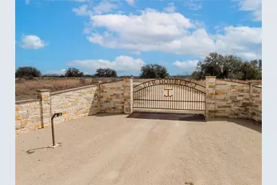 630 N Cr 531, Mullin, TX 76864 - Photo 3