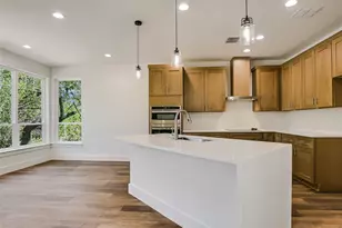 13 Rock Hollow Cir, Wimberley, TX 78676 - Photo 9