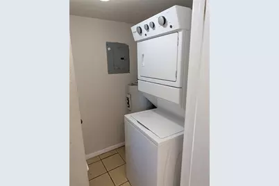 7800 Northcrest Boulevard #204, Austin, TX 78752 - Photo 27