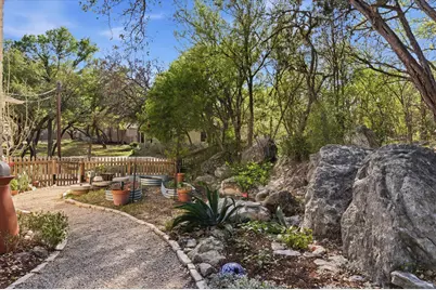 108 Quarry Crest Circle, San Marcos, TX 78666 - Photo 23