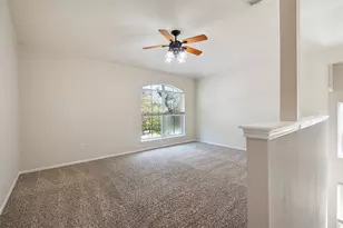3704 Castle Rock Dr, Round Rock, TX 78681 - Photo 13