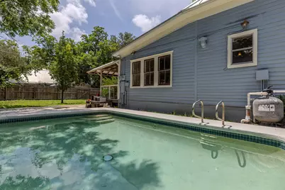 504 Gresham Street, Smithville, TX 78957 - Photo 33