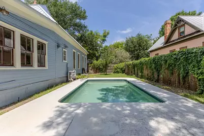 504 Gresham Street, Smithville, TX 78957 - Photo 31